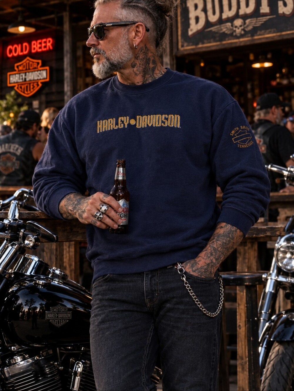 Harley-Davidson Men's Navy Crewneck Sweatshirt with Gold Embroidered Logo Sz L.